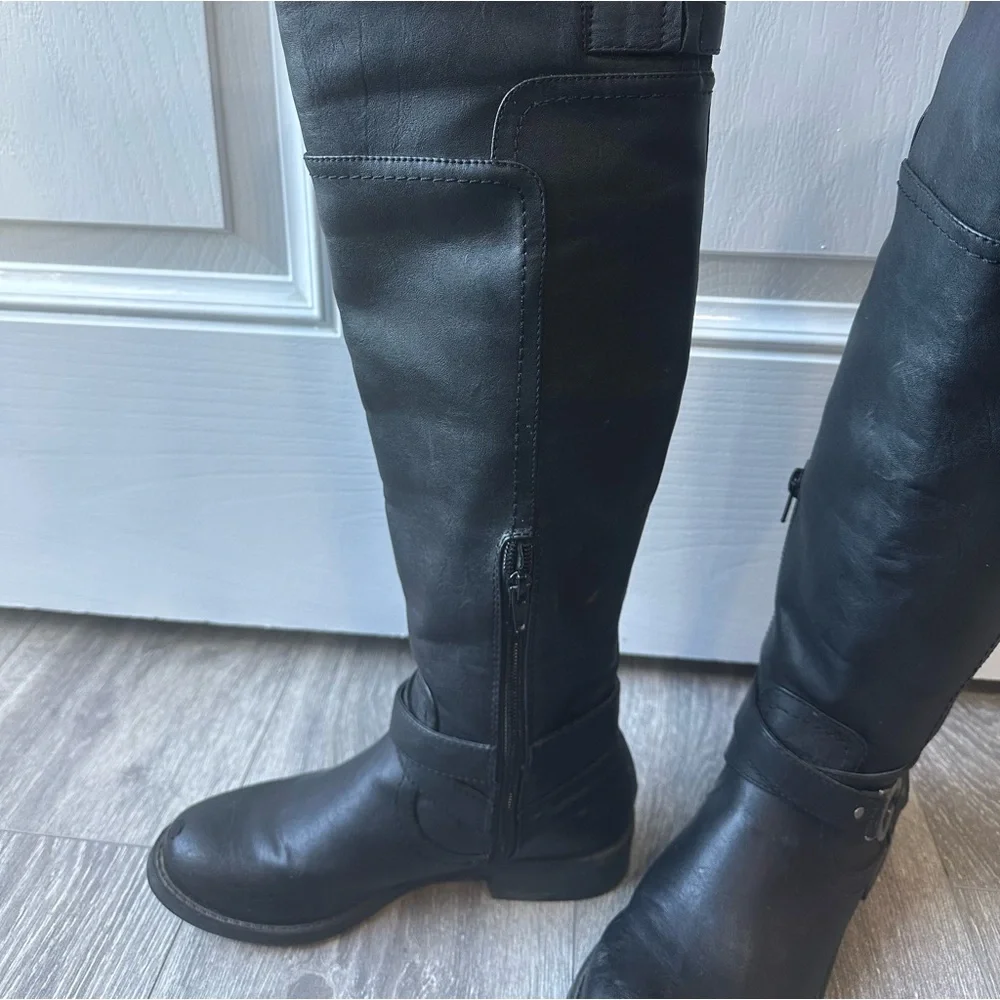 Guess Boots - Picture 3 of 11